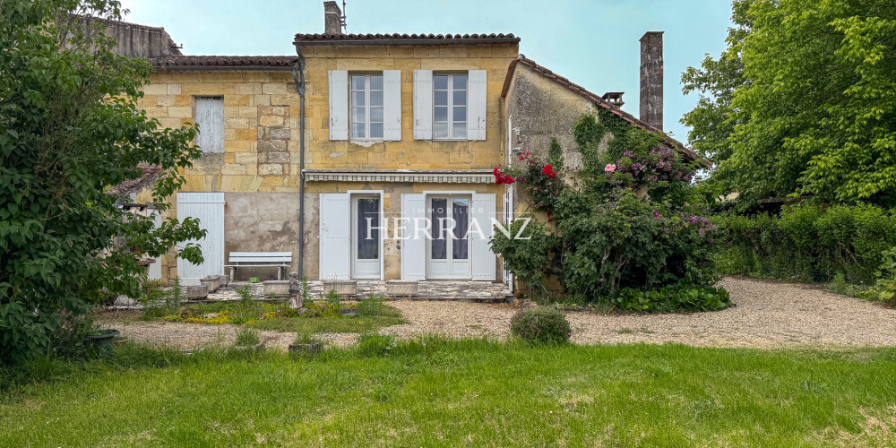 maison à ST PEY D ARMENS (33330)